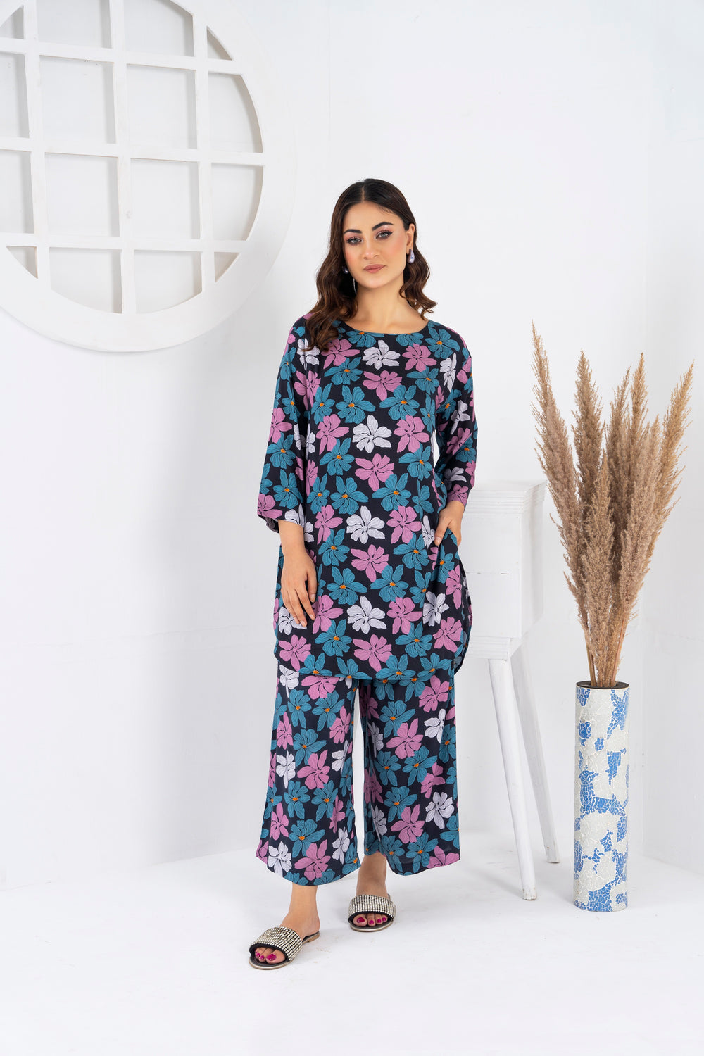 Women's Classic Loungewear Wear-Black Bloom