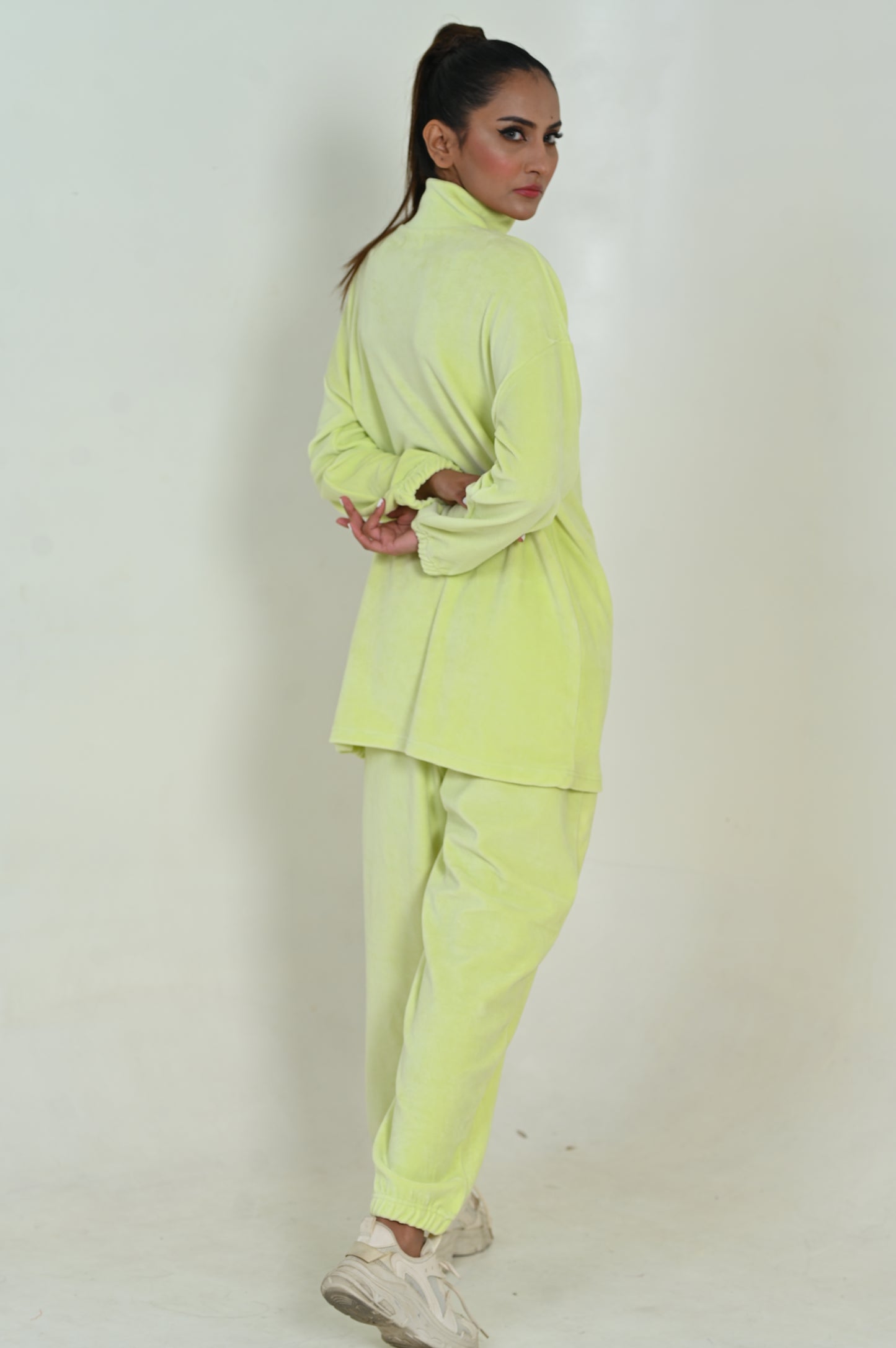 Women's Fashion Velour -Co-Ord Set- Pastel Green