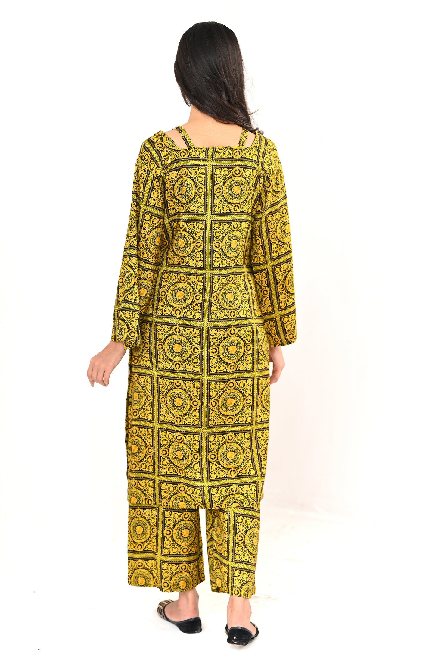 Women's Trending Fashion Wear Suit- Ajrak