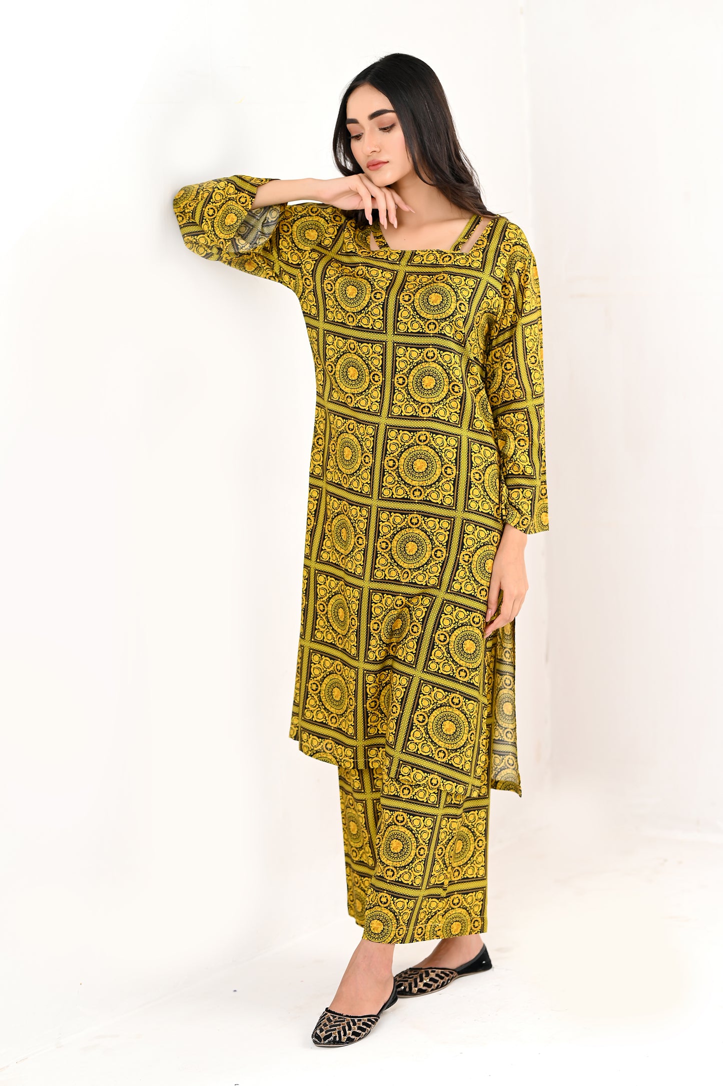 Women's Trending Fashion Wear Suit- Ajrak