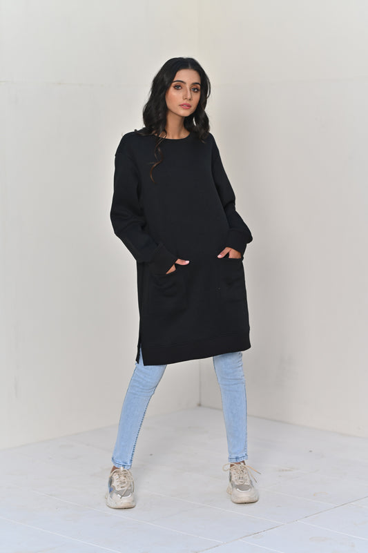 Women's Front Pocket  -Long & Loose Fit Sweatshirt -Black