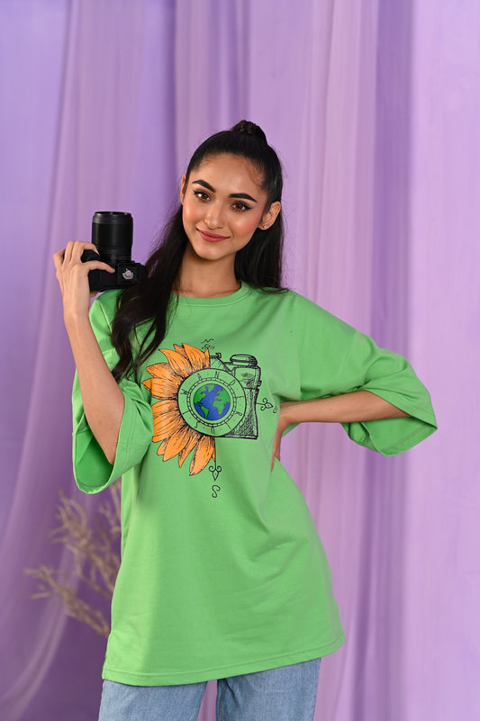 Women Oversized - T-Shirt - Flower Cam